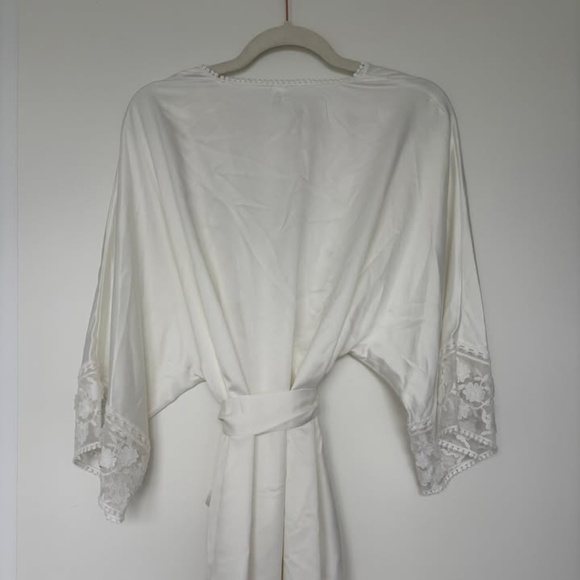 Anthropologie Bridal White Robe - XS/S - Picture 4 of 6